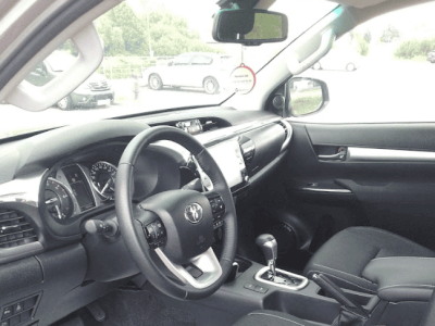 Toyota Hilux  SR5 2024 Automat Pickup 4x4 Diesel 2393cm3 110kW