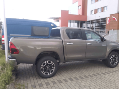 Toyota Hilux  SR5 2024 Automat Pickup 4x4 Diesel 2393cm3 110kW